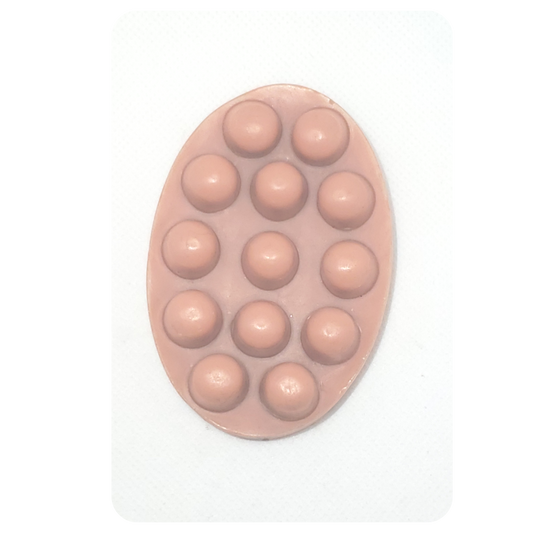 3.5 OZ pink clay soap bar with a sweet berry vanilla scent. They are bubbly and cleansing and made with all-natural vegan, gluten-free, and eco-friendly products and packaging. Ingredients: Olive oil, Coconut oil, Shea butter, Hemp seed oil, Castor oil, Water, Lye, Essential oils and Rose clay.