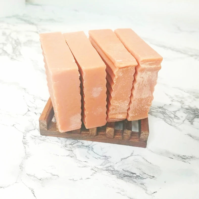 3.5 OZ pink clay soap bar with a sweet berry vanilla scent. These soaps are bubbly and cleansing. They are made with all-natural vegan, gluten-free, and eco-friendly products and packaging.  Samples/Travel size (.5oz) is also available.   Ingredients: Olive oil, Coconut oil, Shea butter, Hemp seed oil, Castor oil, Water, Lye, Essential oils and Rose clay.